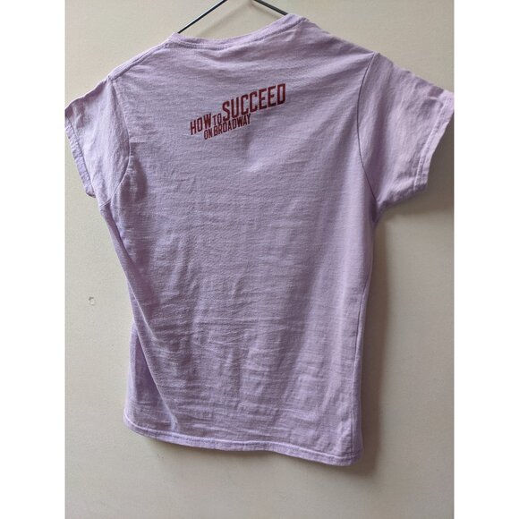 2/$20 PARIS ORIGINAL How To Succeed On Broadway Souvenir Tee Fitted Large - Picture 7 of 11